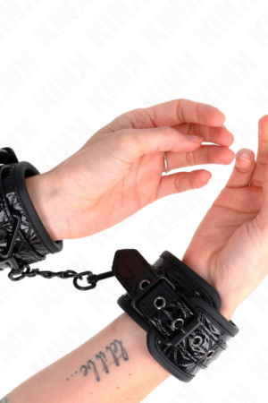 KINK - DIAMOND PATTERN WRIST RESTRAINTS BLACK ADJUSTABLE 17-26 CM X 5.5 CM