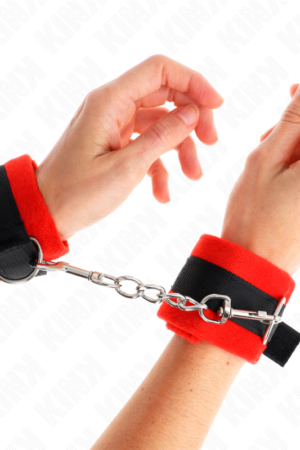 KINK - BEGINNER FUR HAND CUFFS BLACK-RED 30 X 7 CM
