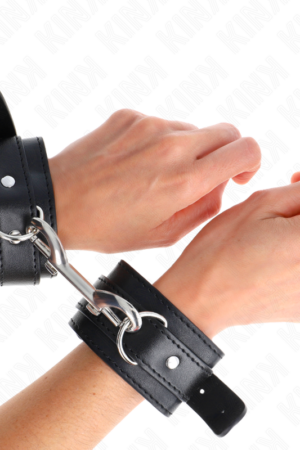 KINK - WRIST RESTRAINTS-SINGLE RIVET ROW BLACK ADJUSTABLE 17-28 CM X 5 CM