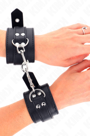 KINK - WRIST RESTRAINTS WITH STUDS 35 X 6 CM
